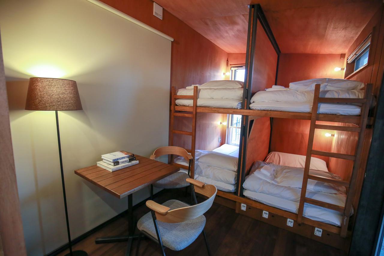 Auberge de jeunesse Tinys Yokohama Hinodecho Extérieur photo
