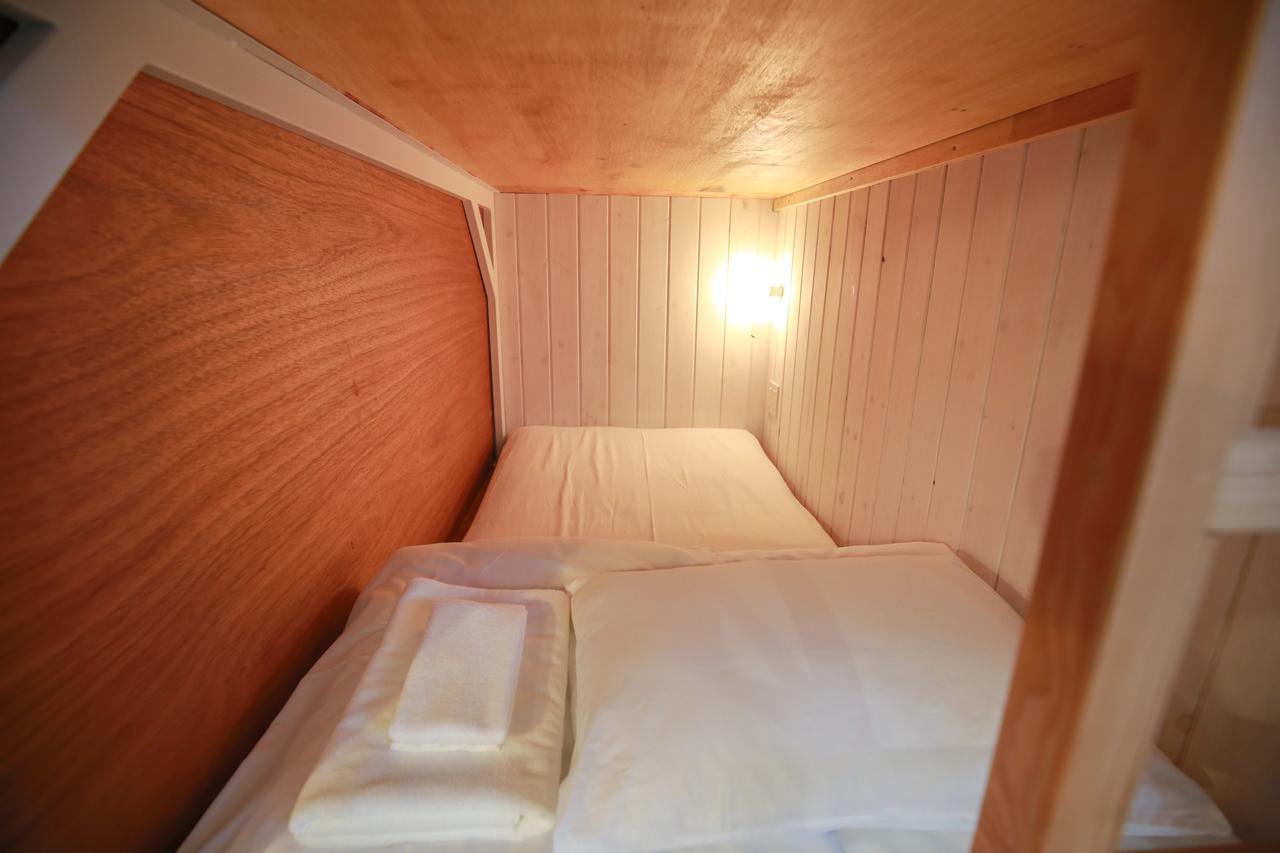 Auberge de jeunesse Tinys Yokohama Hinodecho Extérieur photo